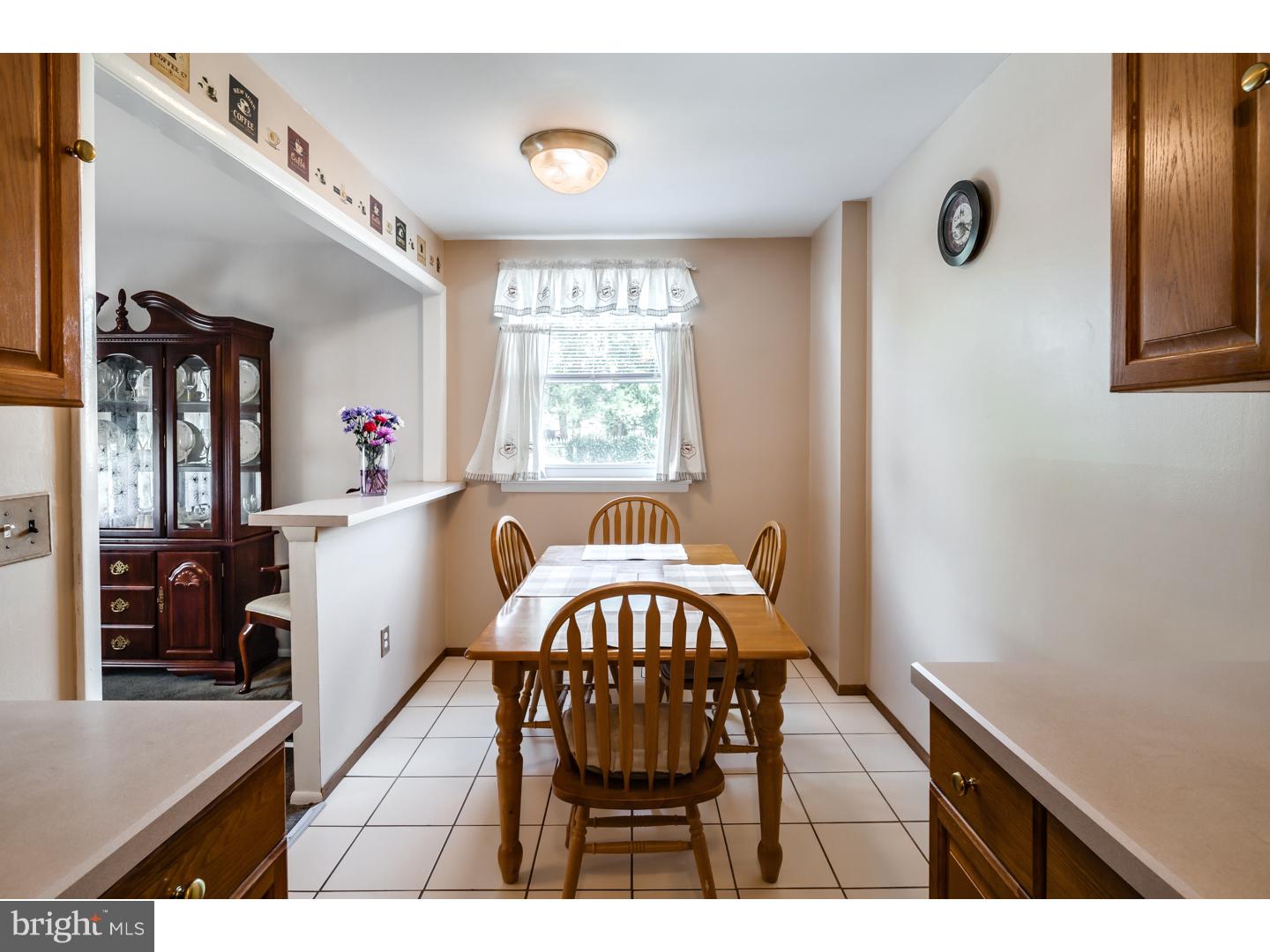 3829 Red Lion Road Philadelphia, PA 19114 - Photo 11 of 25 Breakfast Room