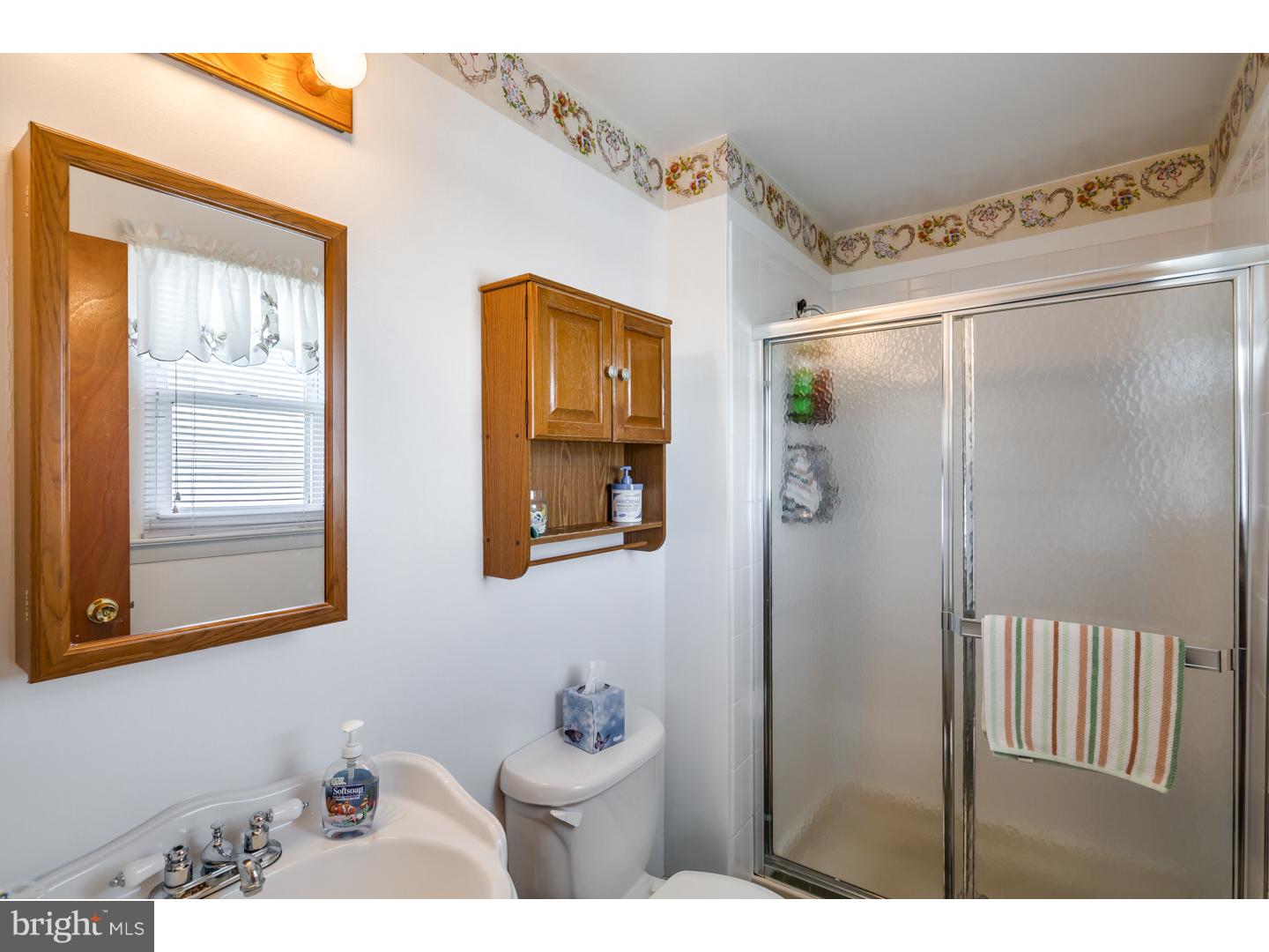 3829 Red Lion Road Philadelphia, PA 19114 - Photo 19 of 25 Master Bathroom