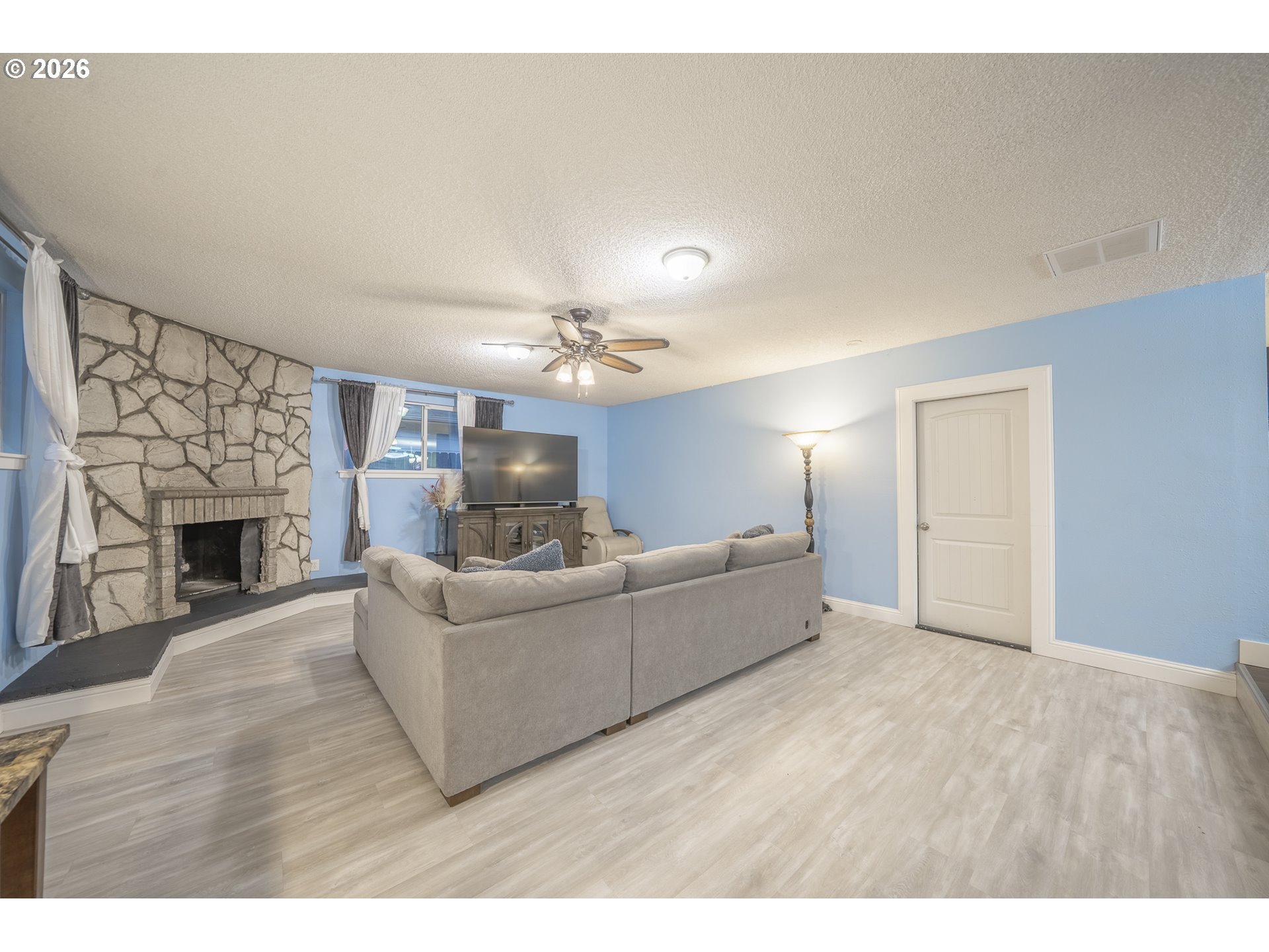 821 Johnson Street Woodburn, OR 97071 - Photo 20 of 39