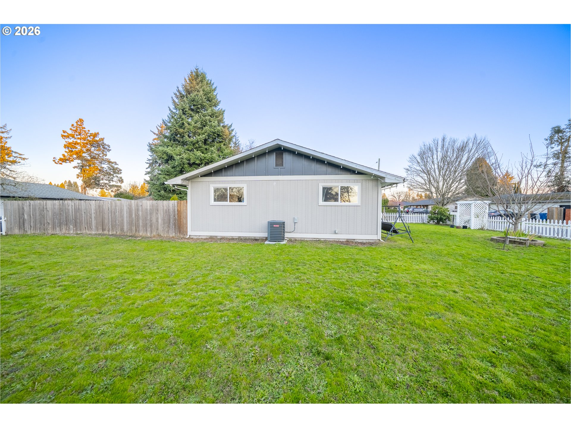 821 Johnson Street Woodburn, OR 97071 - Photo 33 of 39