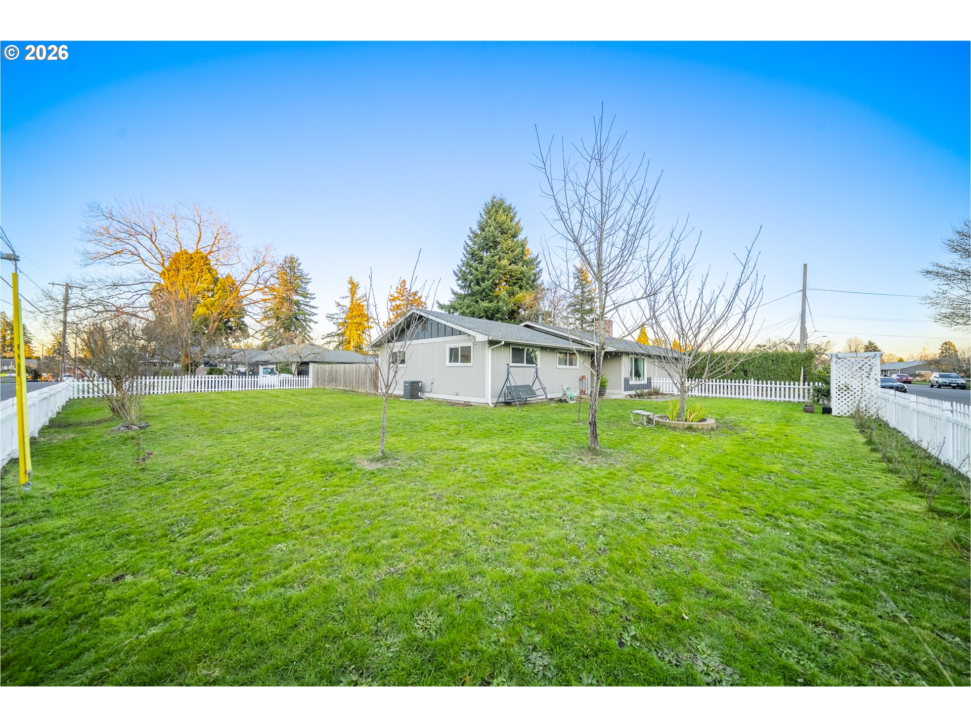 821 Johnson Street Woodburn, OR 97071 - Photo 36 of 39