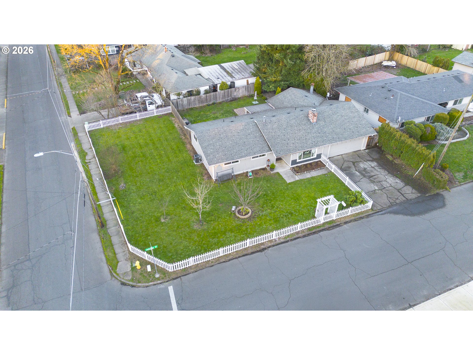 821 Johnson Street Woodburn, OR 97071 - Photo 37 of 39