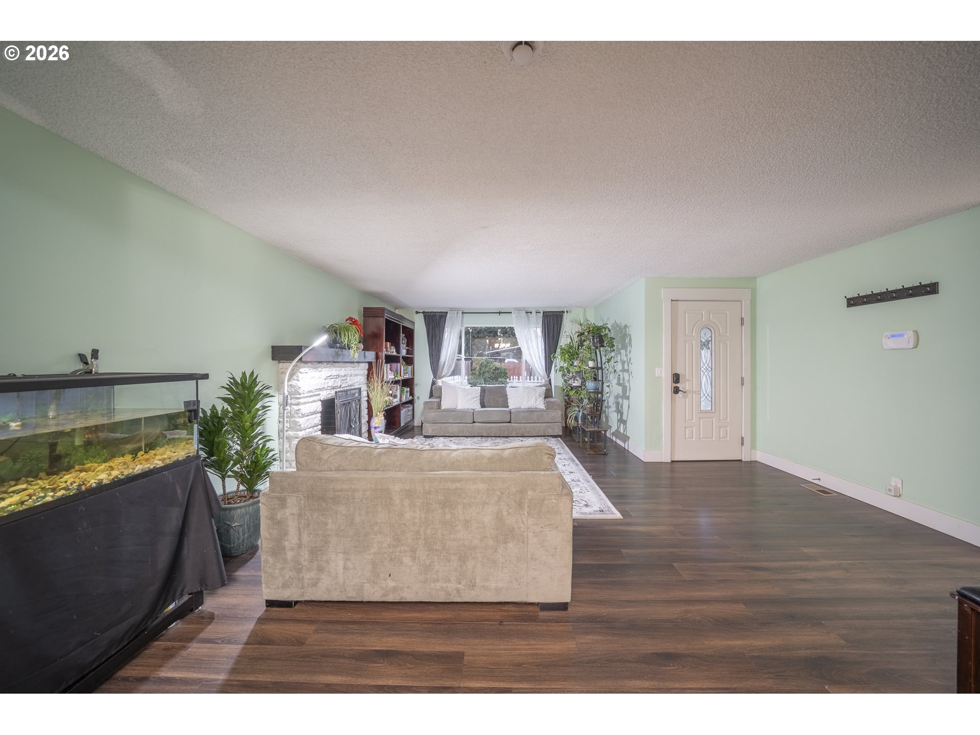 821 Johnson Street Woodburn, OR 97071 - Photo 5 of 39