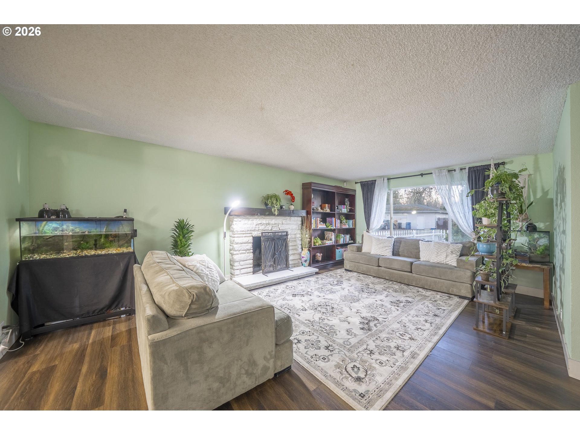 821 Johnson Street Woodburn, OR 97071 - Photo 8 of 39