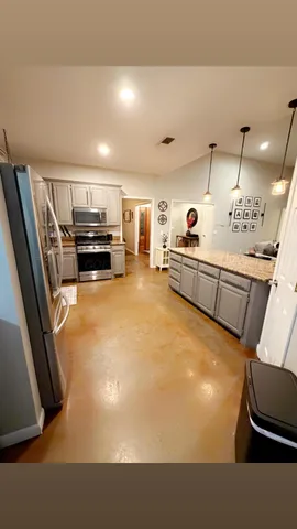 $425,000 | 121 Floyd Avenue, Dumas, TX 79029