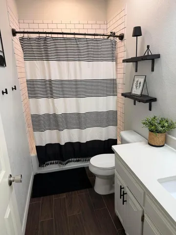 $425,000 | 121 Floyd Avenue, Dumas, TX 79029