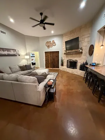 $425,000 | 121 Floyd Avenue, Dumas, TX 79029