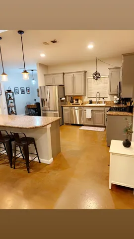 $425,000 | 121 Floyd Avenue, Dumas, TX 79029