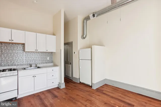 $1,799 | 913 Prince Street, Unit 1, Alexandria, VA 22314