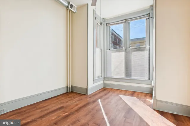 $1,799 | 913 Prince Street, Unit 1, Alexandria, VA 22314