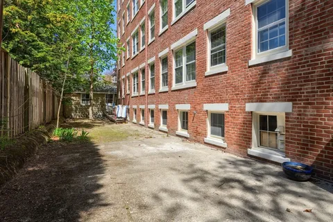 $879,000 | 41 Bowdoin Street, Unit 28, Cambridge, MA 02138