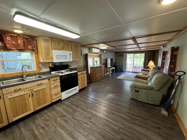 $123,500 | 4499 Woodland Drive, Six Lakes, MI 48886