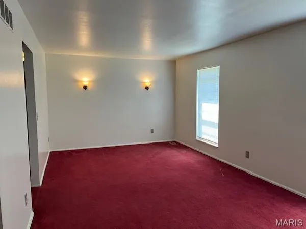 $75,000 | 6683 Parker Road, Unit B, Florissant, MO 63033