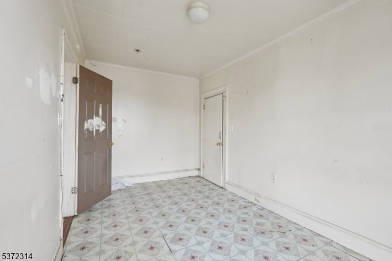 405 North 8th Street Prospect Park, NJ 07508 - Photo 27 of 34