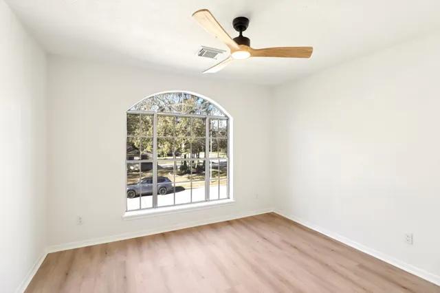 $469,900 | 30122 Falher Drive, Spring, TX 77386