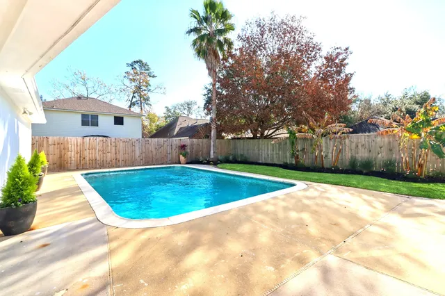 $469,900 | 30122 Falher Drive, Spring, TX 77386