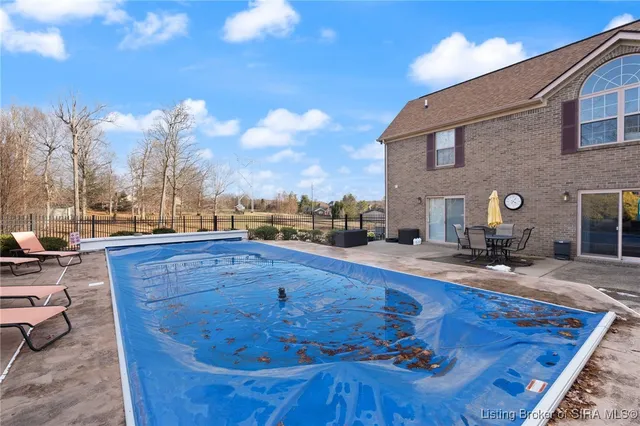 $824,900 | 4416 Unruh Way, Floyds Knobs, IN 47119