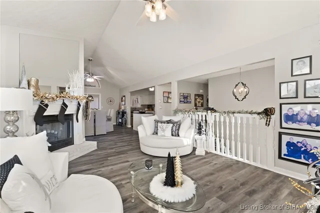 $824,900 | 4416 Unruh Way, Floyds Knobs, IN 47119