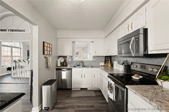 $824,900 | 4416 Unruh Way, Floyds Knobs, IN 47119