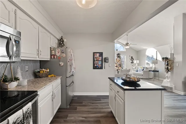 $824,900 | 4416 Unruh Way, Floyds Knobs, IN 47119