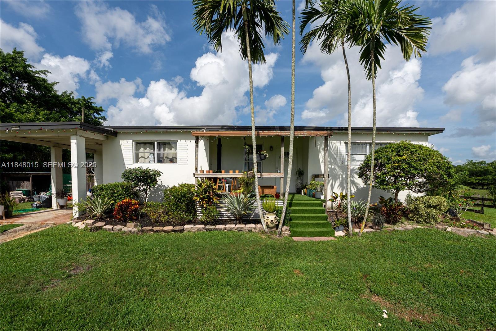 1921 Southwest 112th Avenue Davie, FL 33325 - Photo 5 of 27