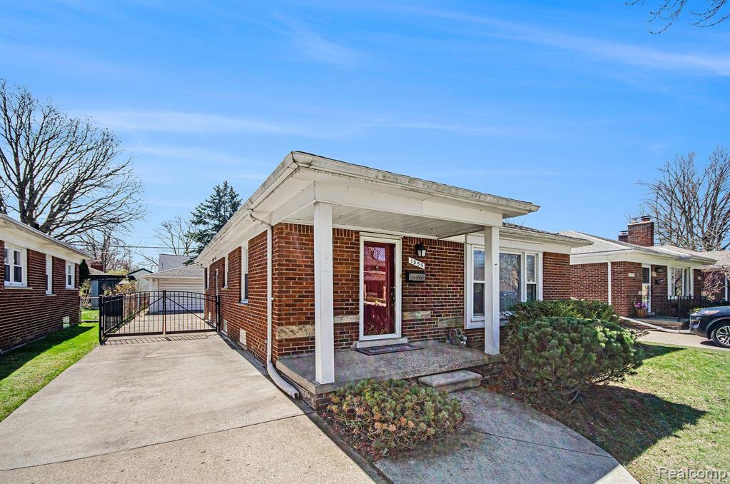 1855 Prestwick Road Grosse Pointe, MI 48236 - Photo 21 of 21