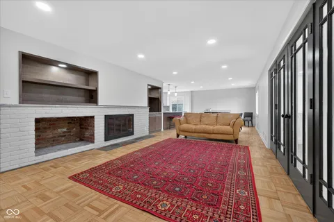 $599,900 | 430 West 64th Street, Indianapolis, IN 46260