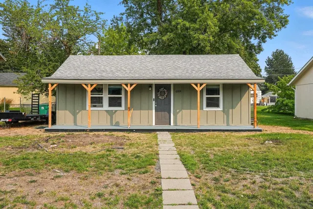 $320,000 | 6204 North Stevens Street, Spokane, WA 99205