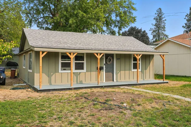 $320,000 | 6204 North Stevens Street, Spokane, WA 99205
