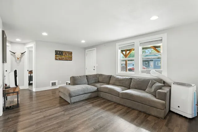 $320,000 | 6204 North Stevens Street, Spokane, WA 99205