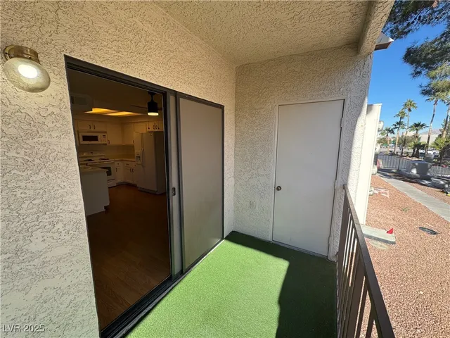 $1,350 | 1575 West Warm Springs Road, Unit 3213, Henderson, NV 89014