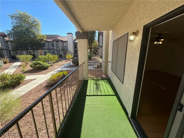 $1,350 | 1575 West Warm Springs Road, Unit 3213, Henderson, NV 89014