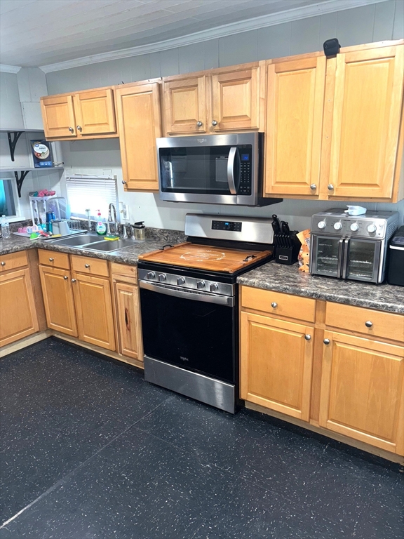 123 Jeffries Path Wareham, MA 02571 - Photo 7 of 19 Gallery Image 7