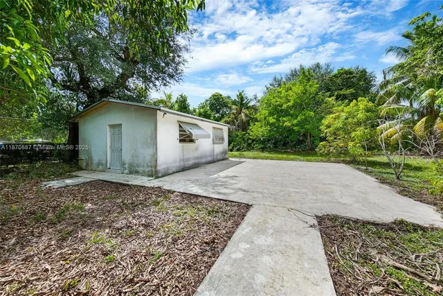 $1,100,000 | 14150 Northwest 2nd Avenue, Miami, FL 33168