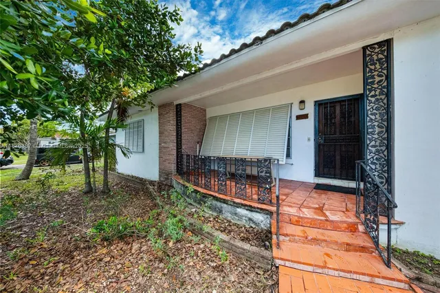 $1,100,000 | 14150 Northwest 2nd Avenue, Miami, FL 33168