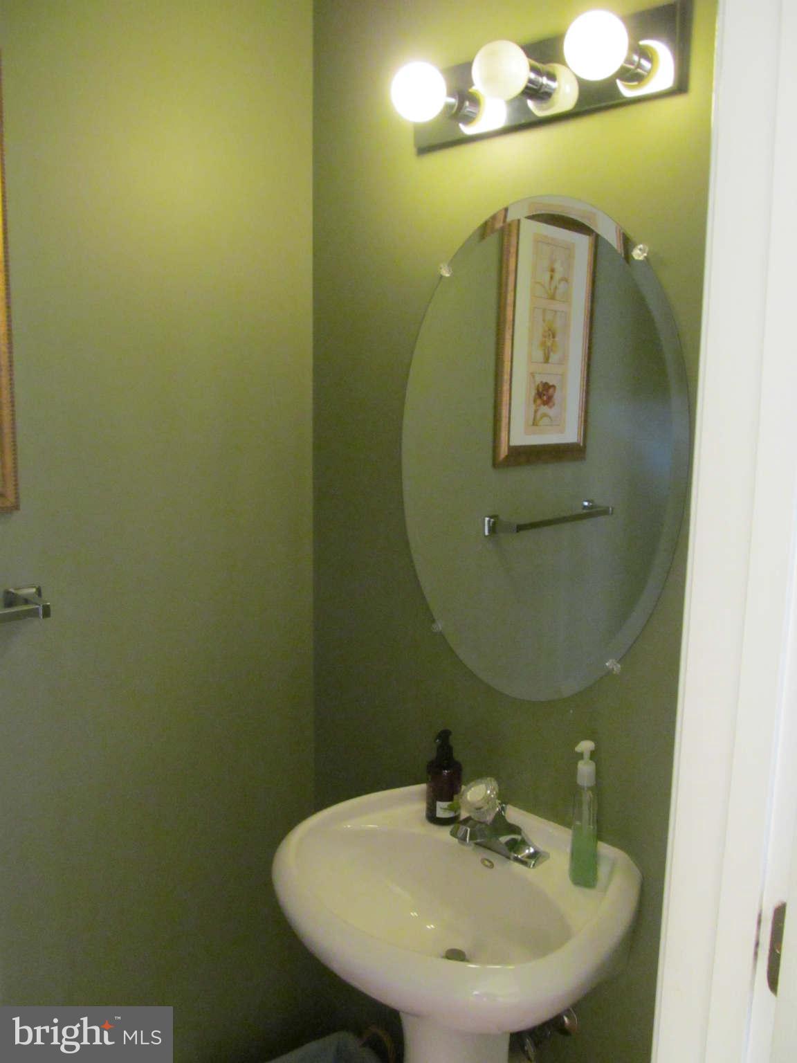 7626 Leeds Manor Road Marshall, VA 20115 - Photo 13 of 26 Bath