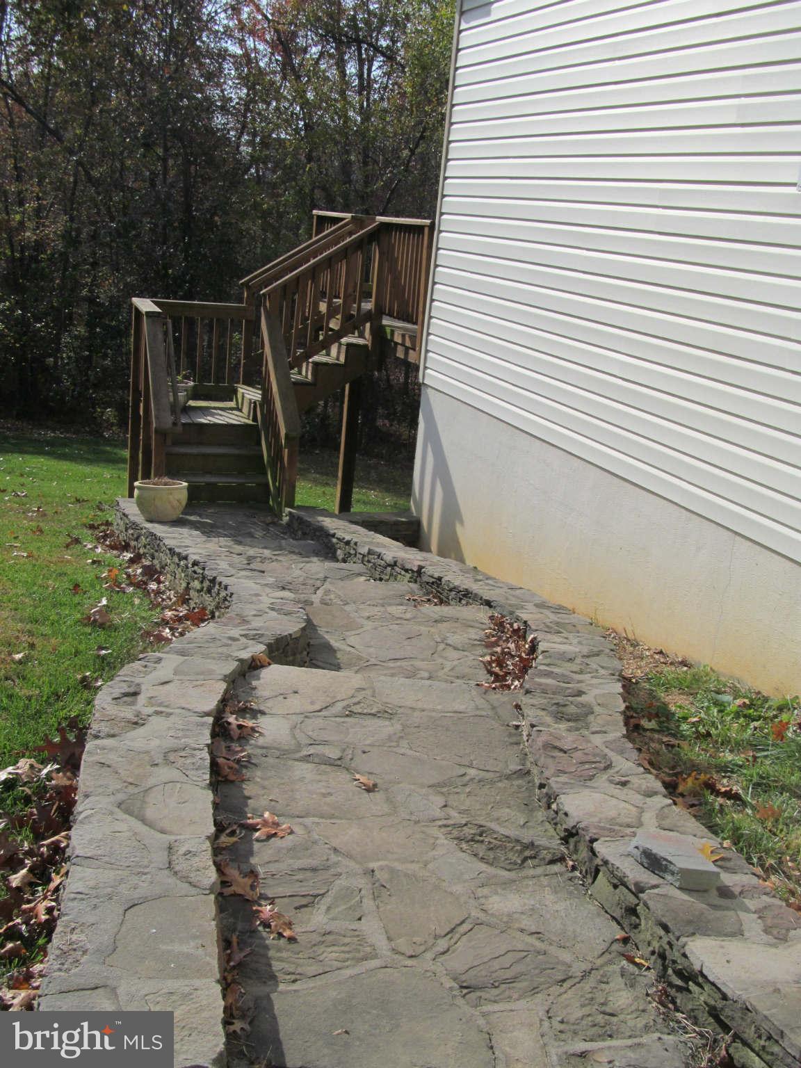 7626 Leeds Manor Road Marshall, VA 20115 - Photo 23 of 26 Exterior (General)
