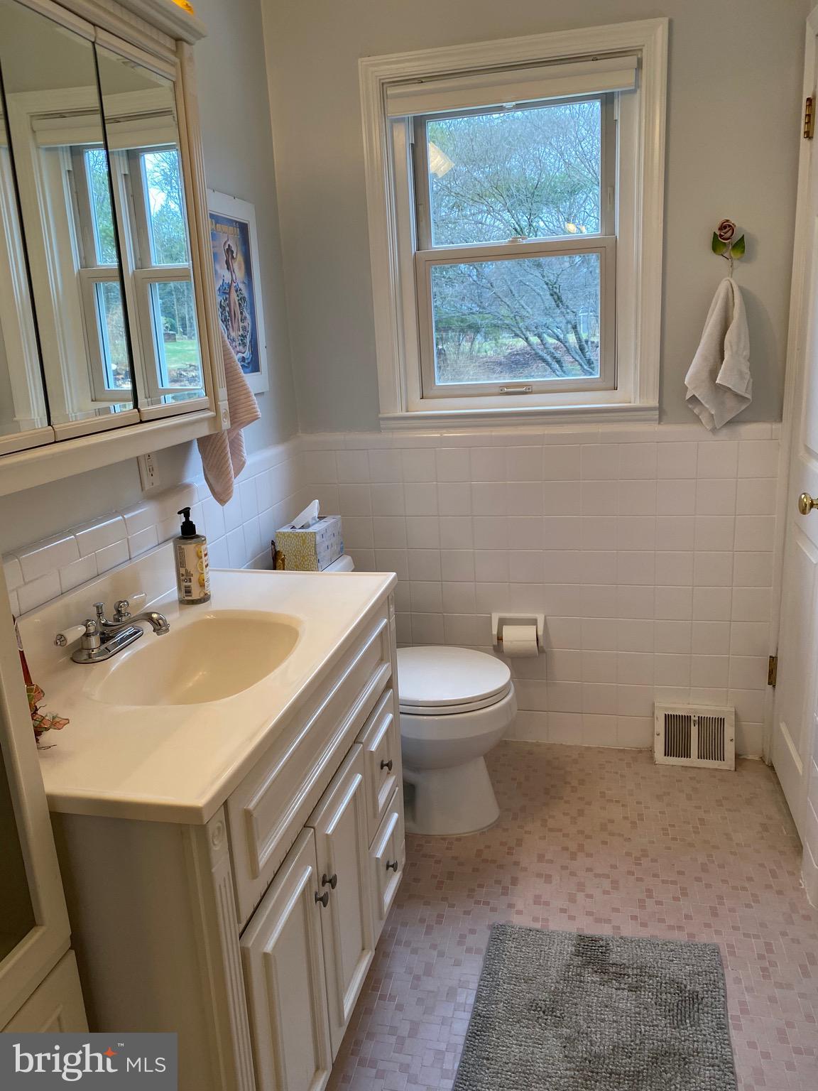 204 Brookmead Road Wayne, PA 19087 - Photo 38 of 43