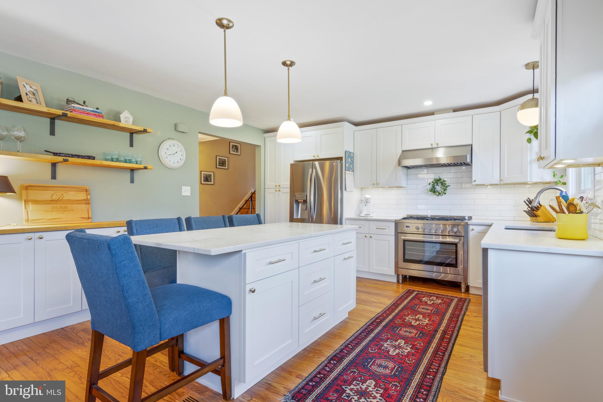204 Brookmead Road Wayne, PA 19087 - Photo 6 of 43 Quartz countertops!