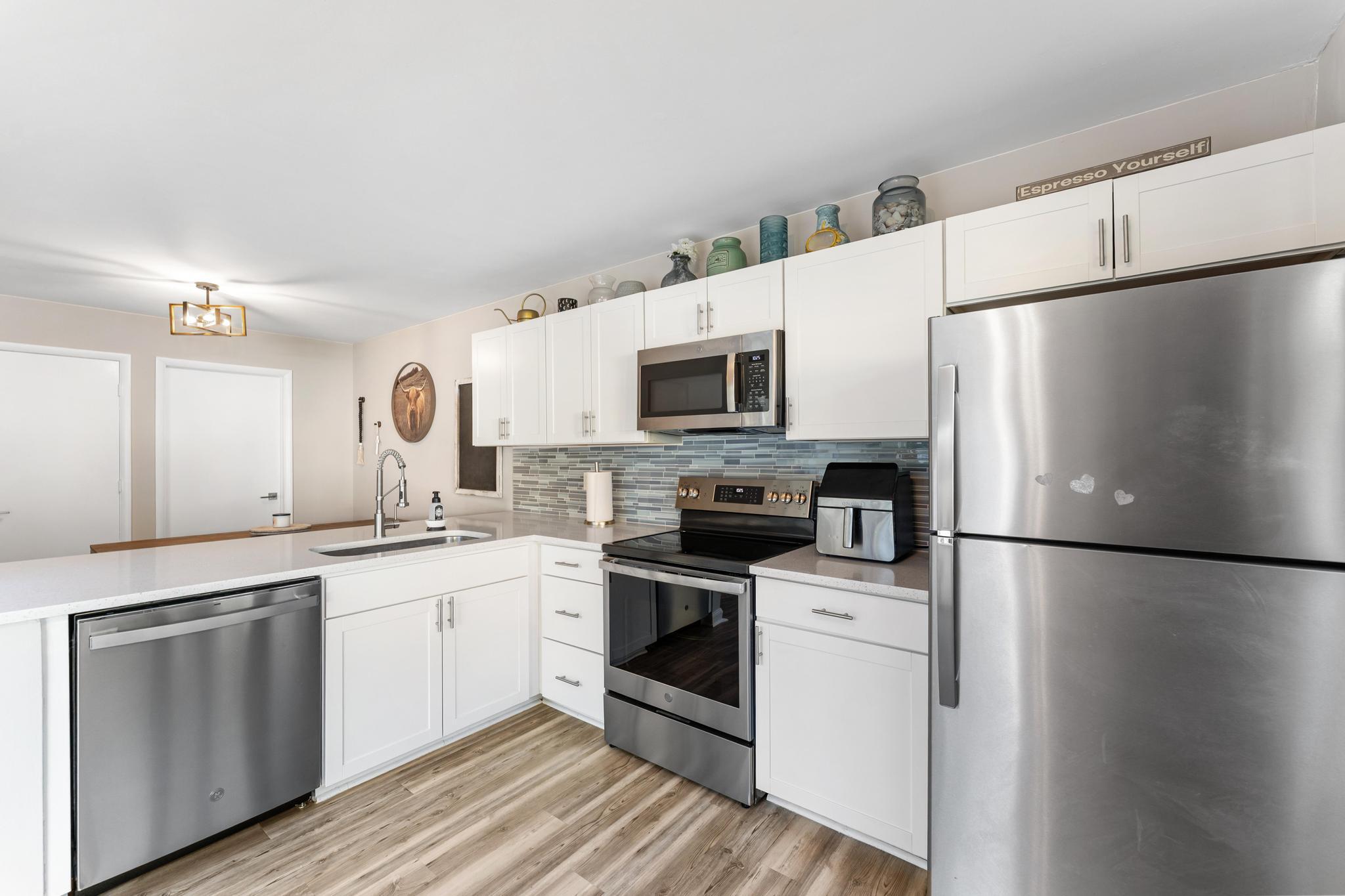4801 Roxbury Court Boynton Beach, FL 33436 - Photo 12 of 37 Kitchen