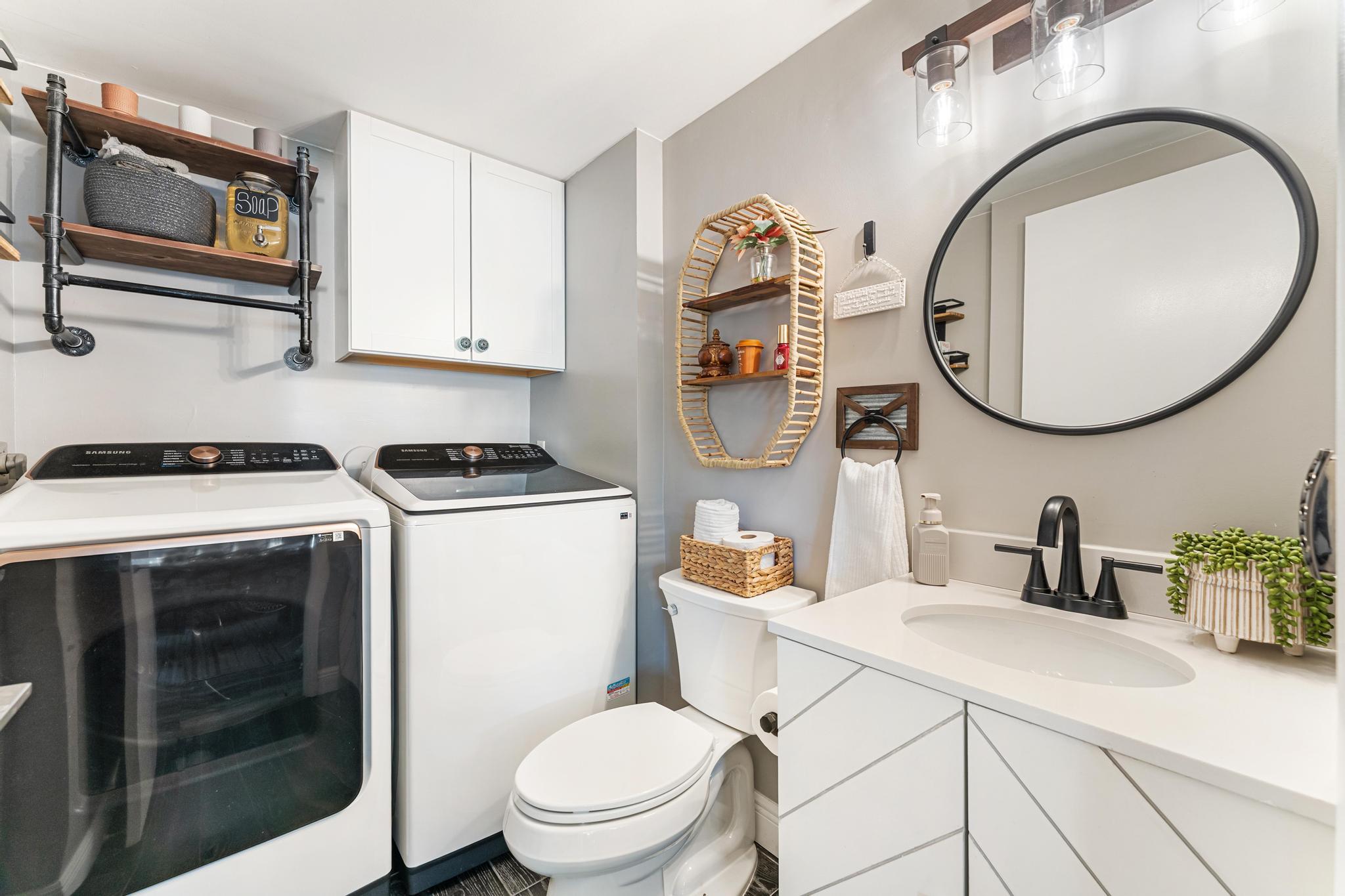 4801 Roxbury Court Boynton Beach, FL 33436 - Photo 15 of 37 Half Bath / Laundry Room