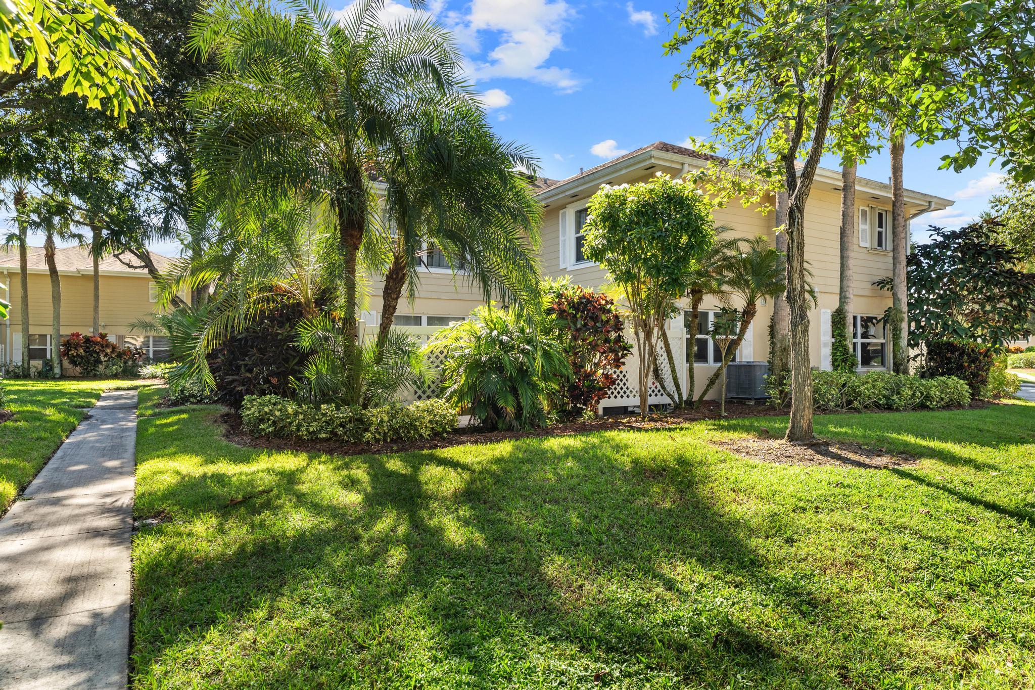 4801 Roxbury Court Boynton Beach, FL 33436 - Photo 32 of 37 Entrance