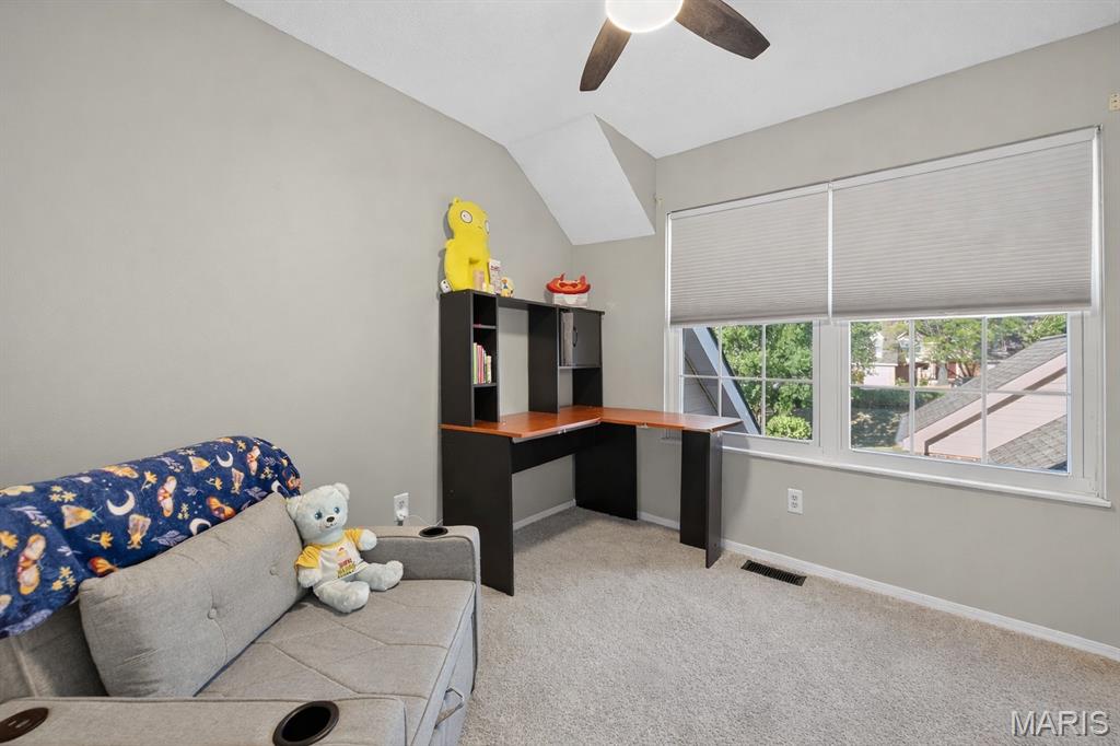 1019 Pocono Trail Ballwin, MO 63021 - Photo 16 of 34