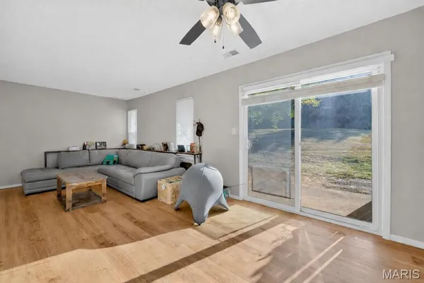 $260,000 | 1019 Pocono Trail, Ballwin, MO 63021