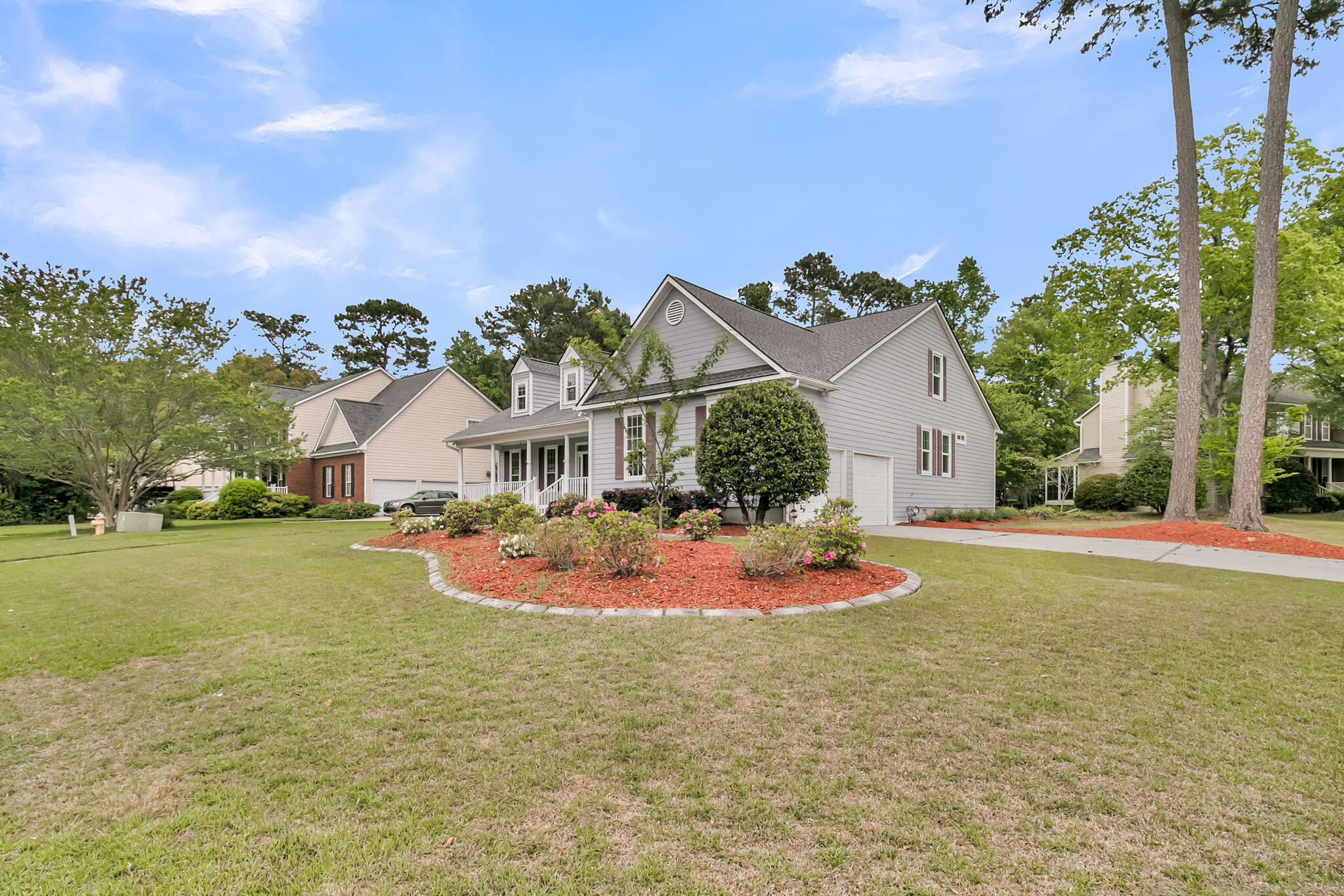 325 Clubview Road Summerville, SC 29485 - Photo 5 of 80 Gallery Image 5