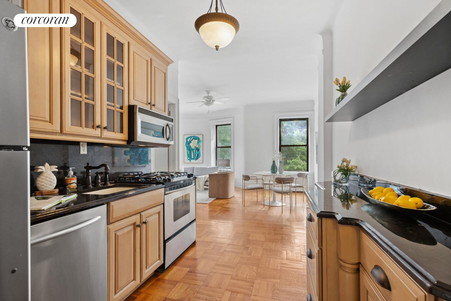 418 Central Park West, Unit 22 Manhattan, NY 10025 - Photo 4 of 9