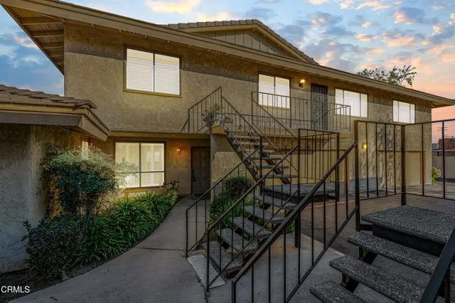 $449,900 | 2736 Jill Place, Unit B, Port Hueneme, CA 93041