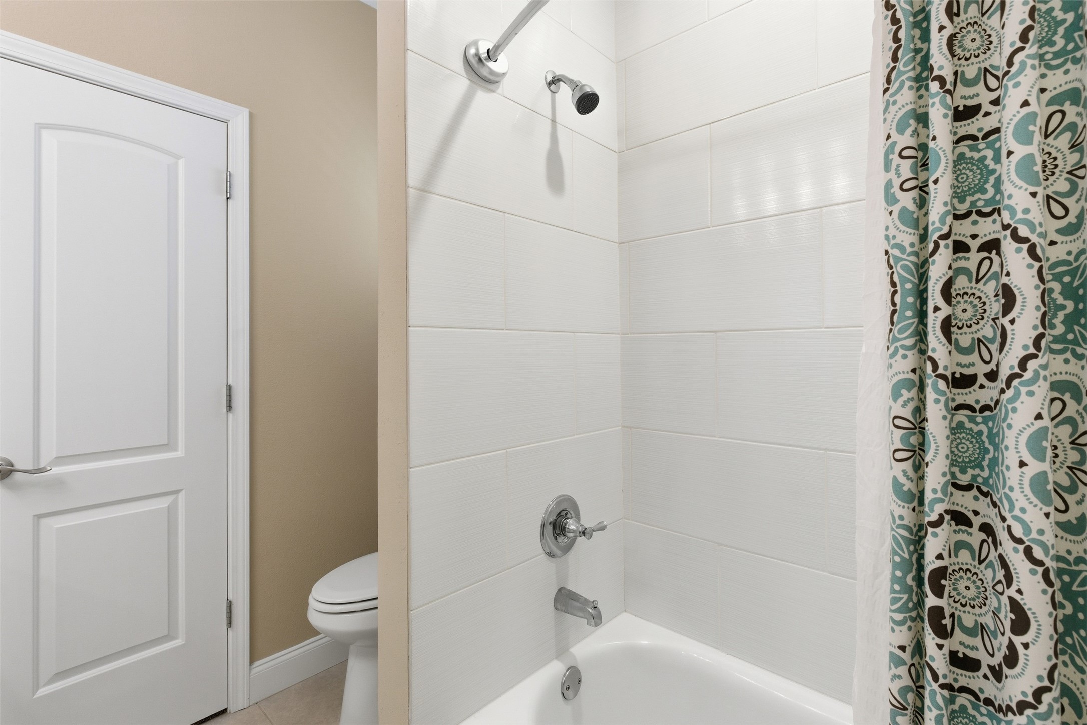 31602 Cypress Circle Waller, TX 77484 - Photo 23 of 32 a bathroom with a toilet and a shower