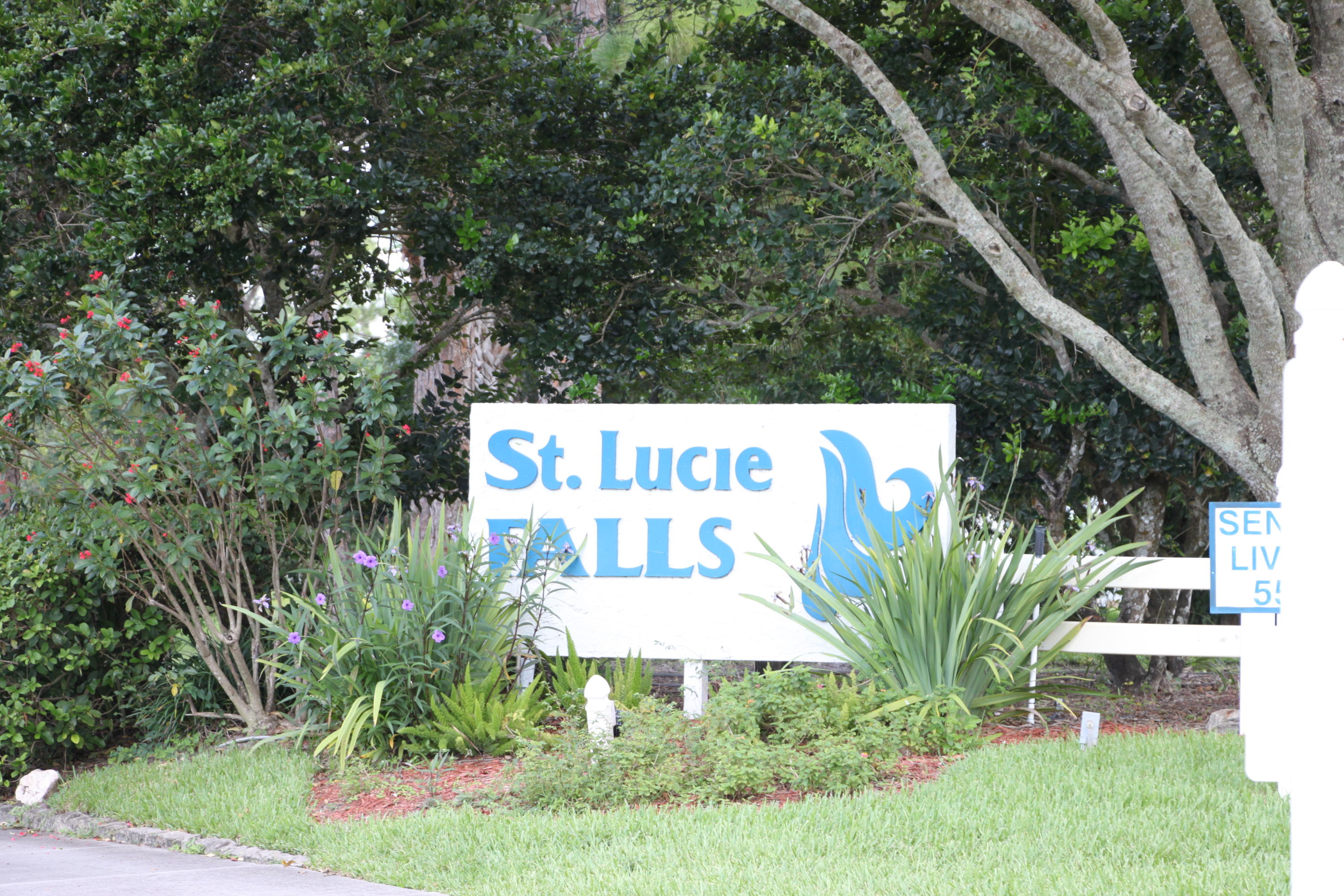 2618 Southwest Toronado Trail Stuart, FL 34997 - Photo 8 of 29 IMG_7178