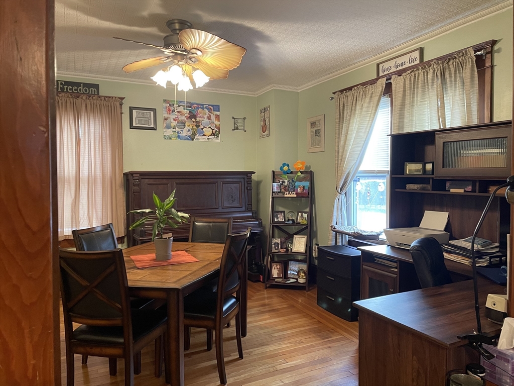 46 St James Avenue Holyoke, MA 01040 - Photo 6 of 14